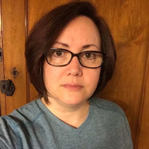 Meet your Posher, Shea - Picture 1 of 1